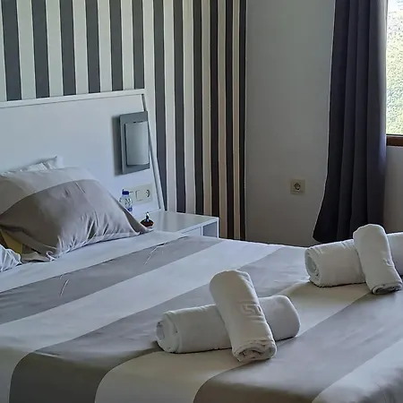 Hotel Rural Porta Coeli - Dehesa Santa Lucia 3*
